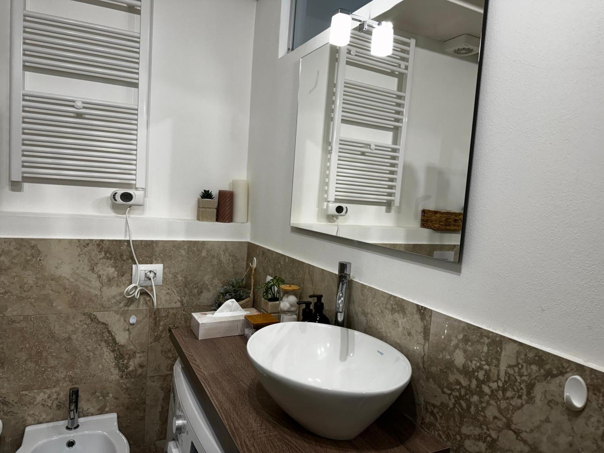 Апартаменти Regina Milano In Corso Lodi - Sky Tv, Wifi E Breakfast Box Екстер'єр фото