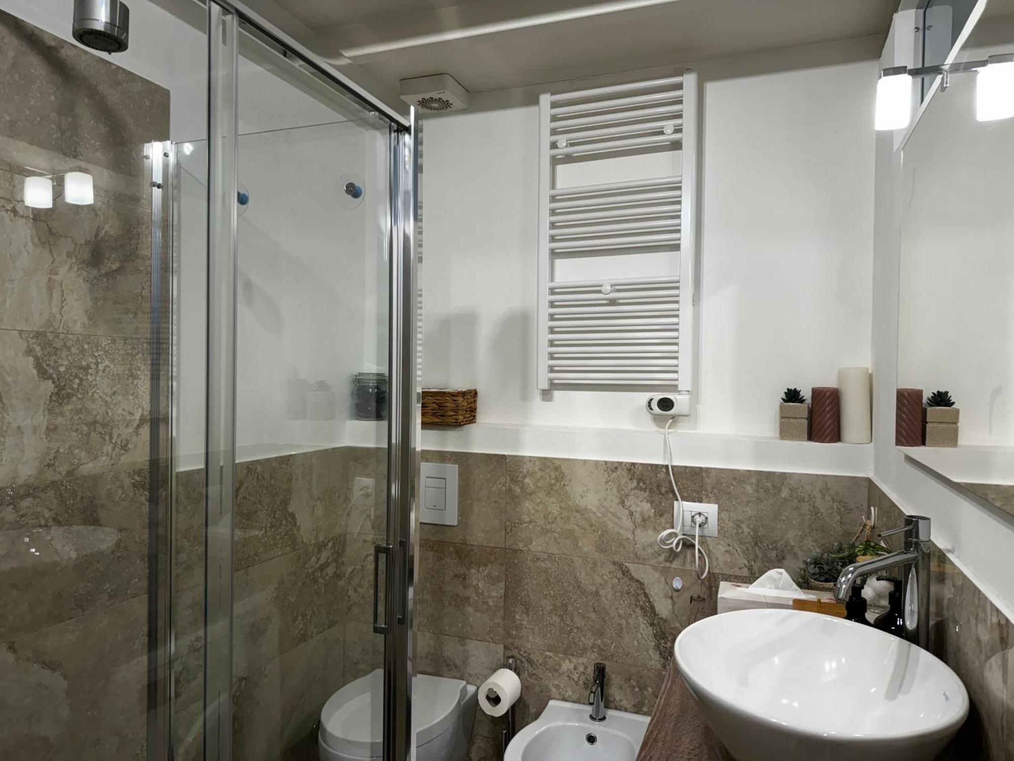 Апартаменти Regina Milano In Corso Lodi - Sky Tv, Wifi E Breakfast Box Екстер'єр фото